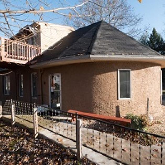 Exterior of Audobon Family Medicine